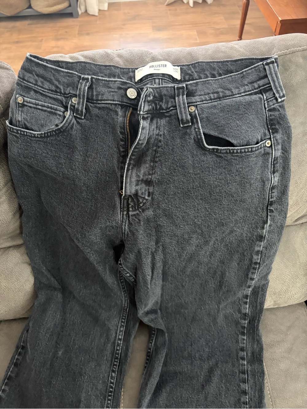 Hollister Men's Washed Black Relaxed Jeans